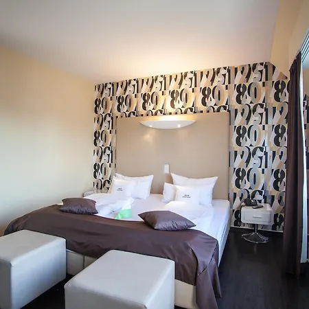 Retro Design Hotel-3